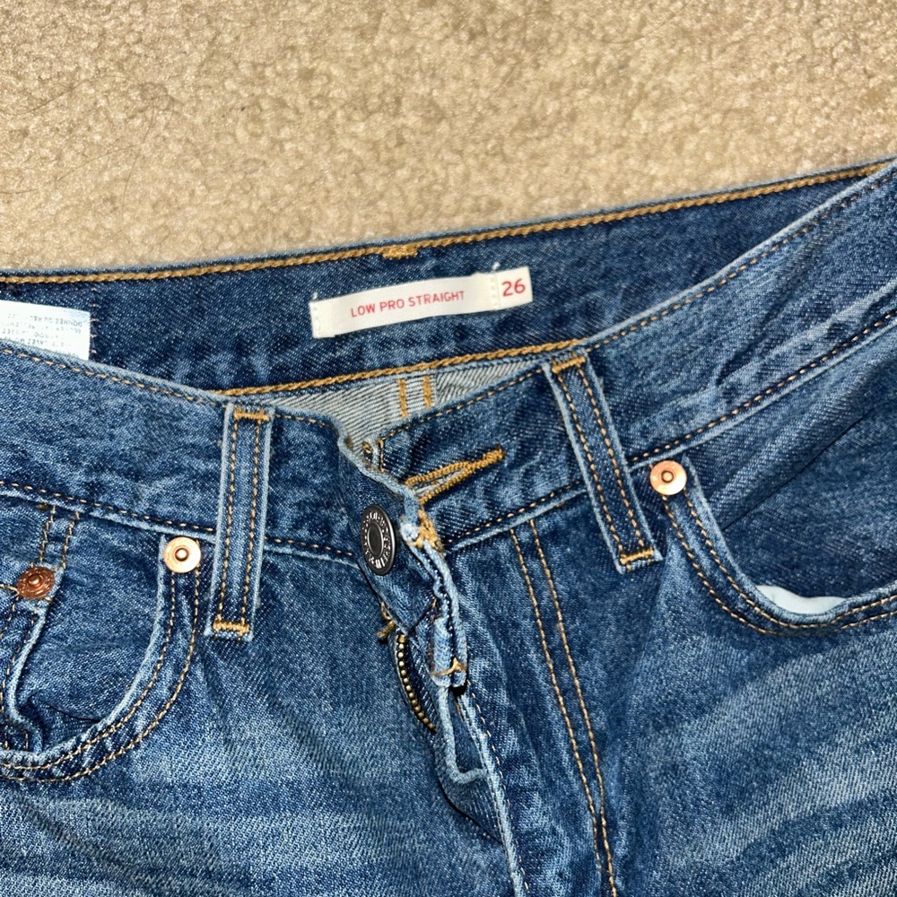 Levi's Straight Leg Jeans in Dark Blue Denim - Picture 3 of 5